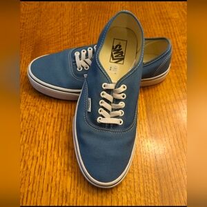 VANS Unisex Low Top Sneaker Canvas- Blue, Lace-Up, Men's Size 9 1/2 -Women 11